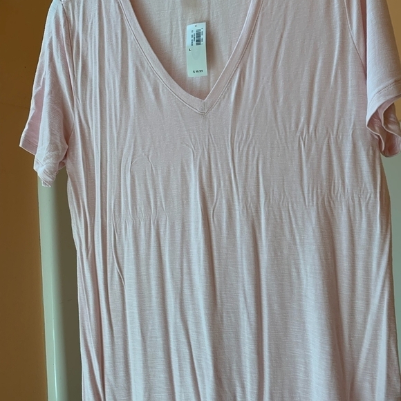 NWT old navy tee L - Picture 2 of 4